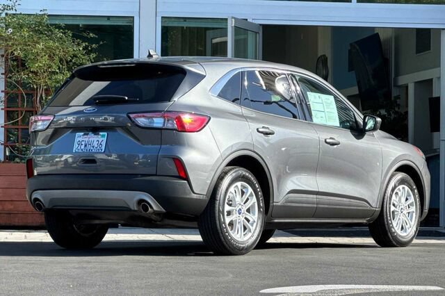 Certified 2022 Ford Escape SE w/ Convenience Package FWD image 4