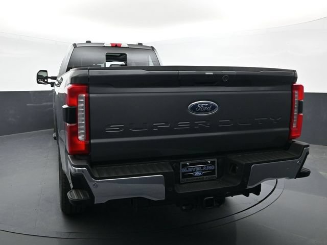 Certified 2025 Ford F250 Lariat w/ Lariat Ultimate Package AWD/4WD image 6