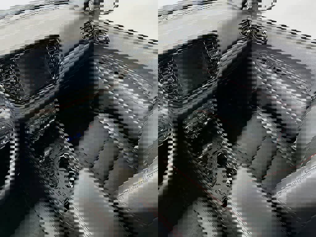 Used 2025 Dodge Durango R/T image 11