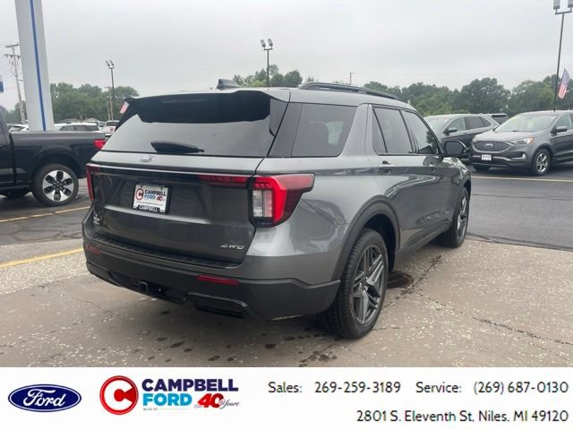 Certified 2025 Ford Explorer ST-Line w/ Premium Package AWD/4WD image 3