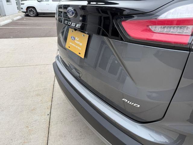 Certified 2024 Ford Edge SEL image 17