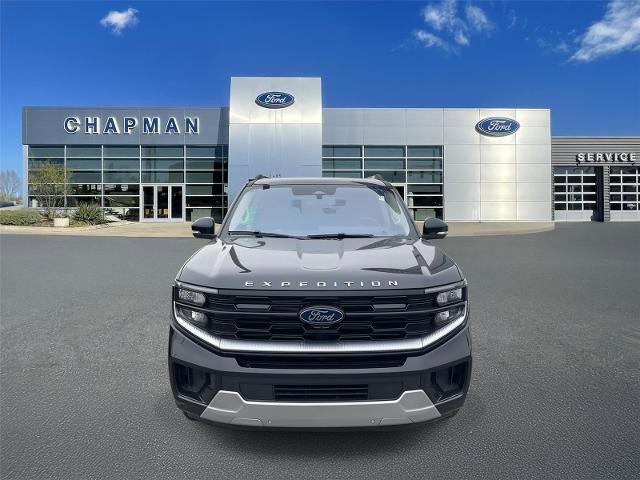 Certified 2025 Ford Expedition Max Platinum image 2