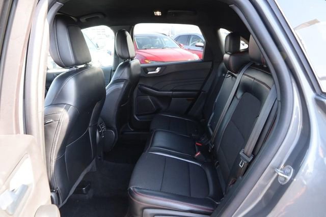Certified 2024 Ford Escape ST-Line image 10