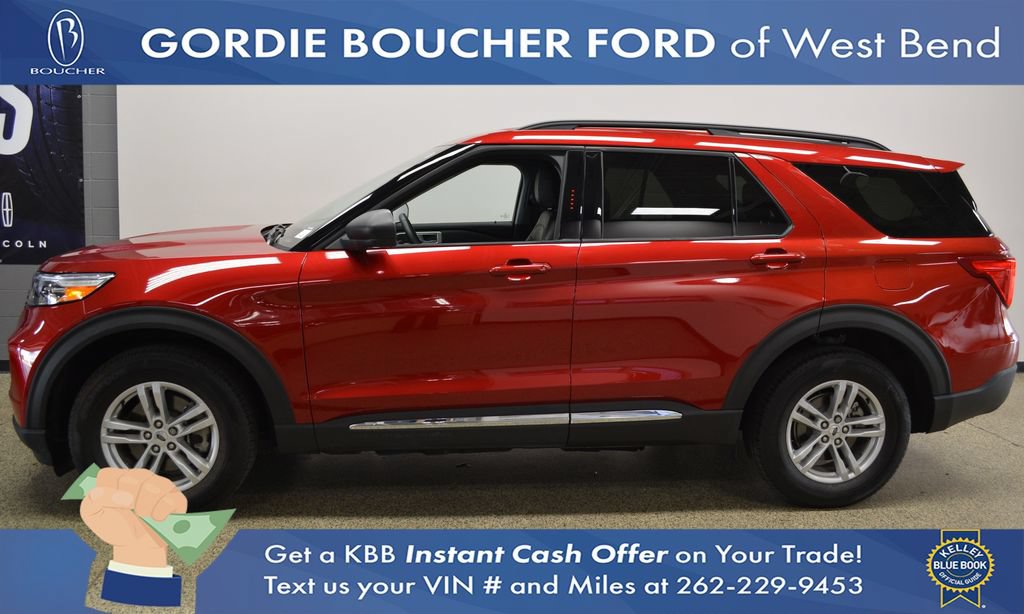 Certified 2024 Ford Explorer XLT w/ Equipment Group 202A AWD/4WD image 2