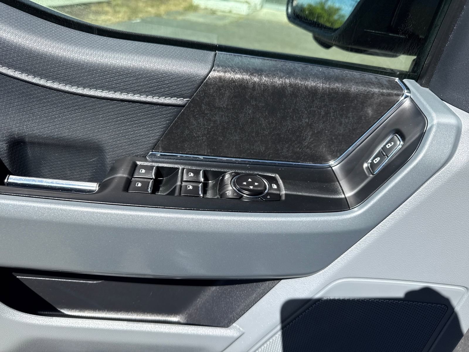 Certified 2022 Ford F150 XLT w/ Equipment Group 302A High image 10