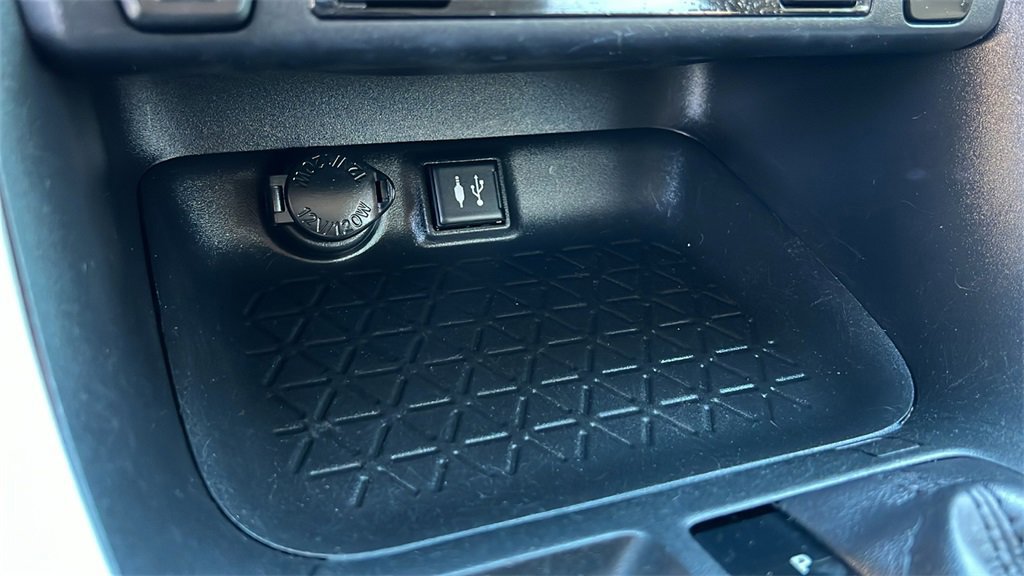 Used 2019 Toyota RAV4 XLE image 15