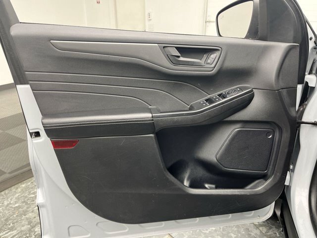 Certified 2025 Ford Escape Active AWD/4WD image 7