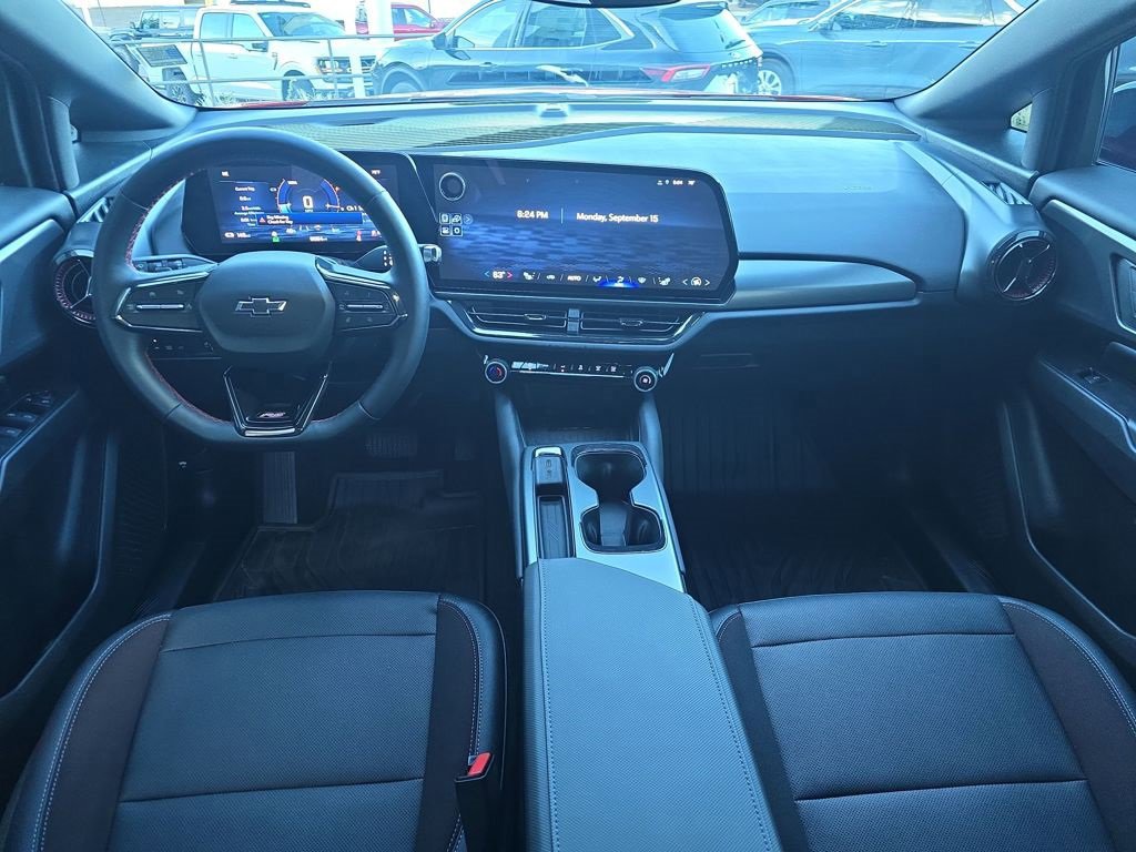 Used 2025 Chevrolet Equinox EV RS image 9