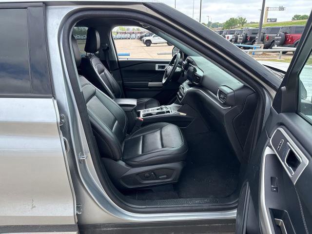 Certified 2023 Ford Explorer XLT w/ Equipment Group 202A image 16