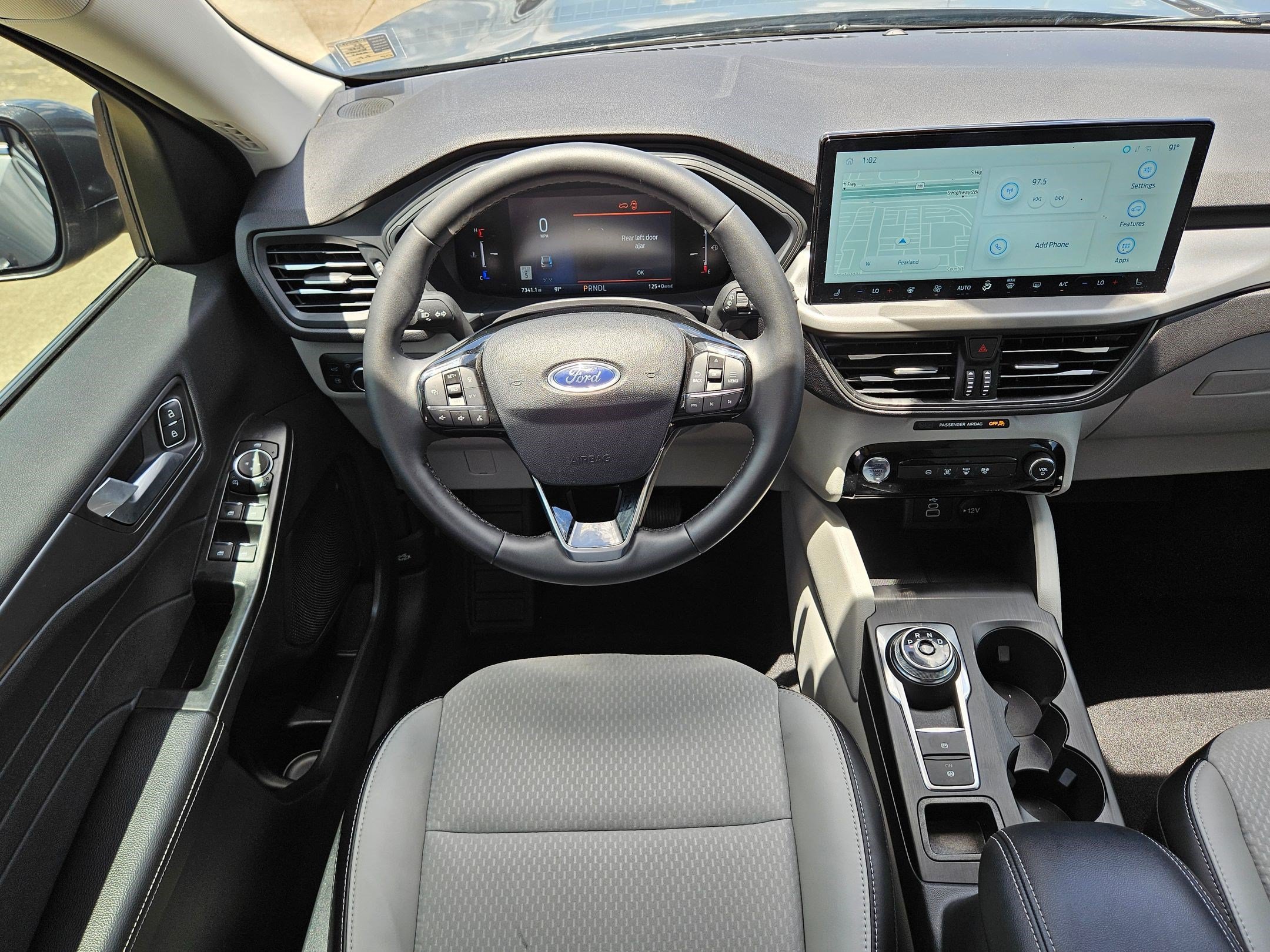 Certified 2025 Ford Escape SE FWD image 30