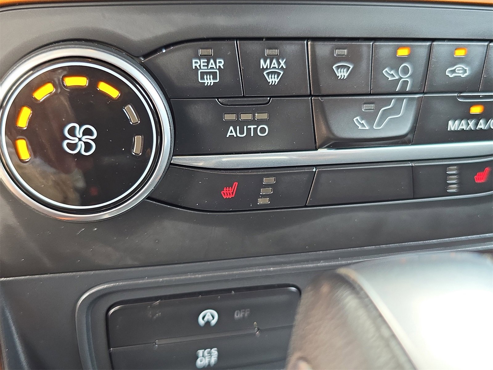 Certified 2021 Ford EcoSport SE w/ SE Convenience Package image 19