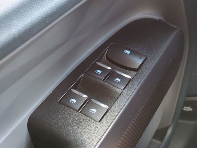 Certified 2025 Ford Maverick XL FWD image 22