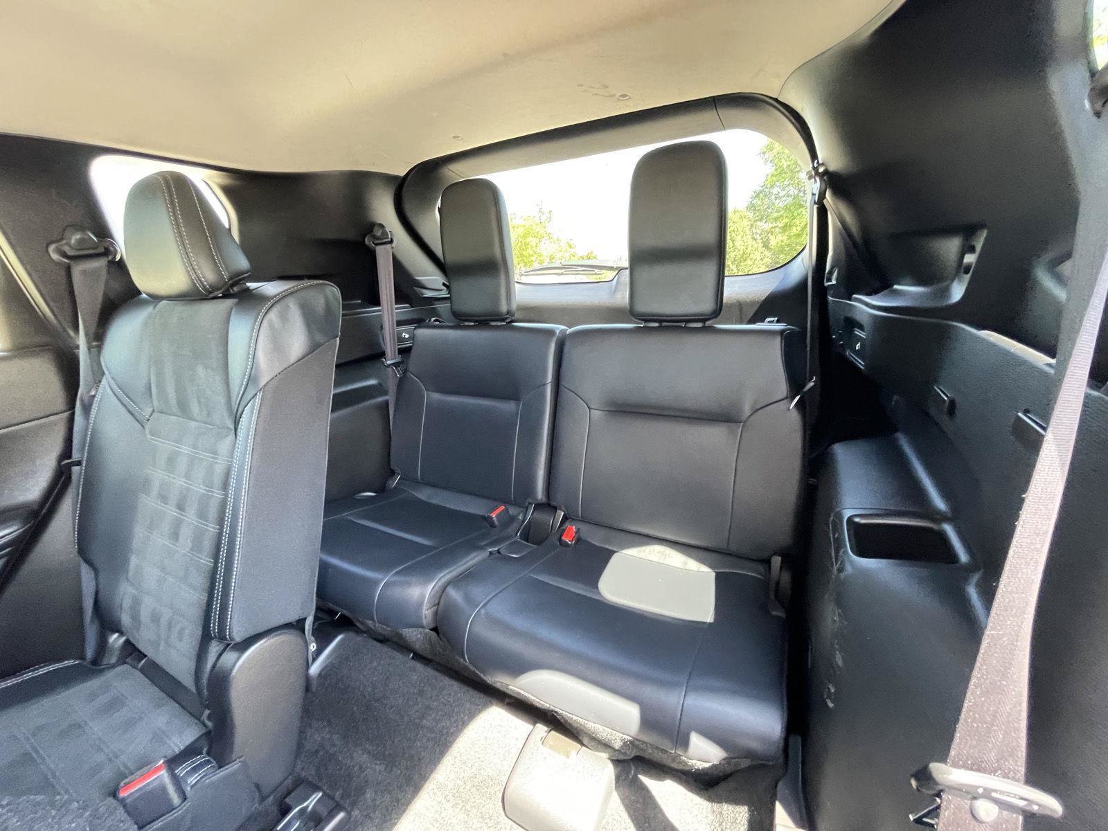 Used 2025 Mitsubishi Outlander SE FWD image 21