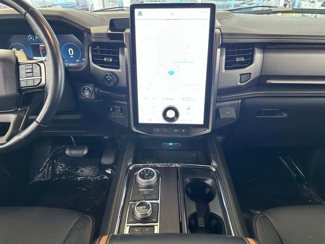 Certified 2023 Ford Expedition Max Platinum image 18