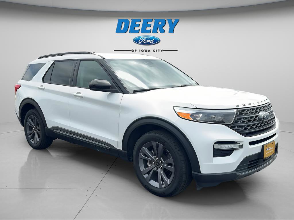 Certified 2023 Ford Explorer XLT w/ Equipment Group 202A AWD/4WD image 7