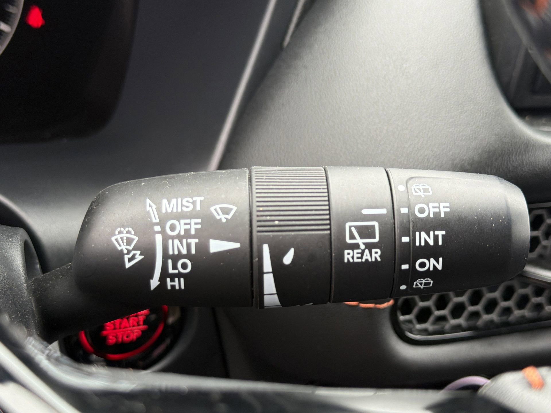 Used 2025 Honda HR-V Sport image 14