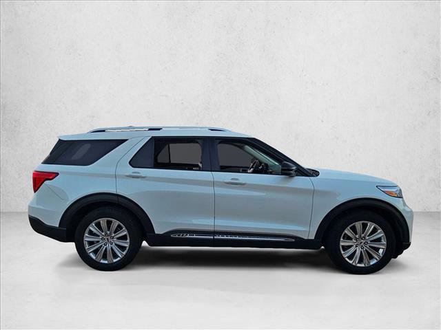 Certified 2022 Ford Explorer Limited w/ Limited Technology Package image 2