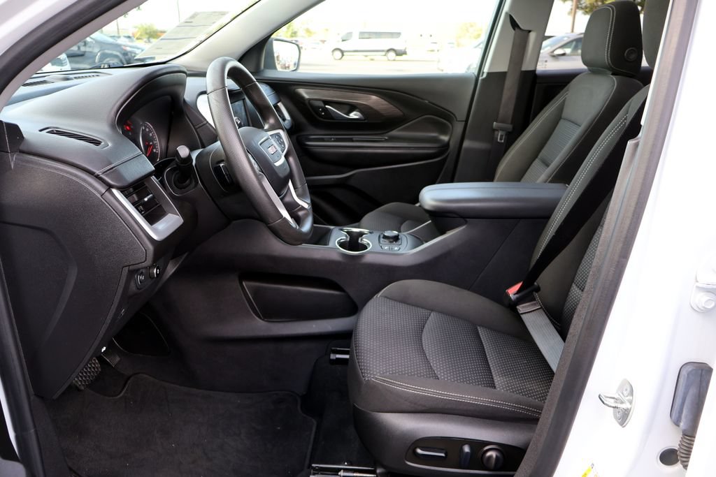 Used 2023 GMC Terrain SLE w/ Driver Convenience Package FWD image 31
