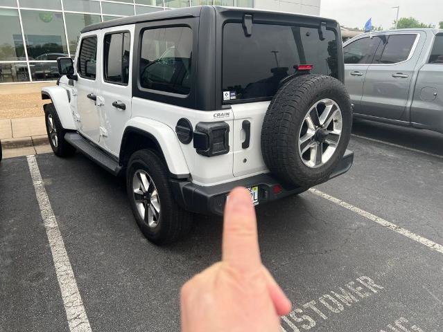 Used 2018 Jeep Wrangler Unlimited Sahara AWD/4WD image 3