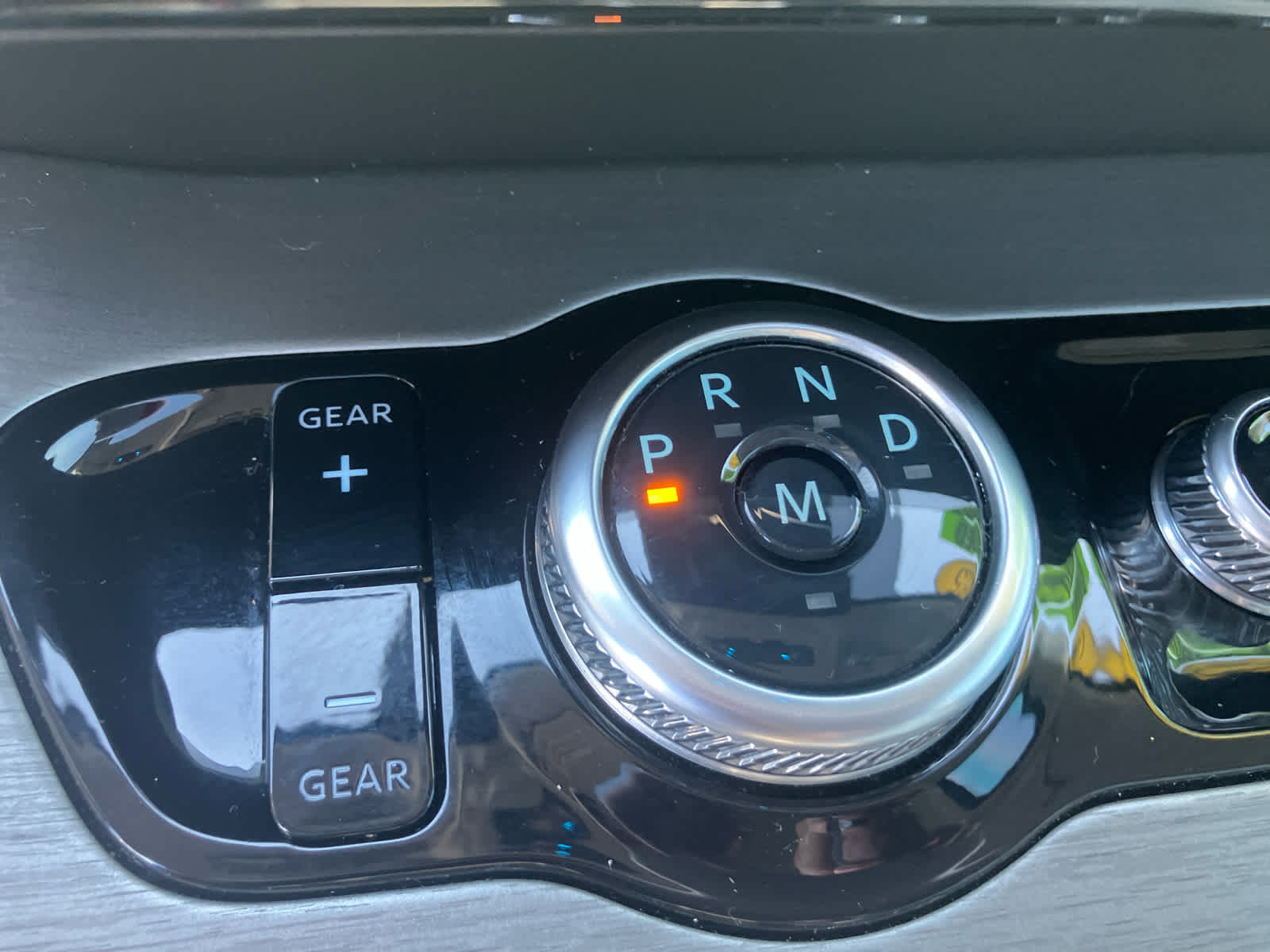 Certified 2025 Ford Expedition Max Platinum w/ Driver's Package AWD/4WD image 18