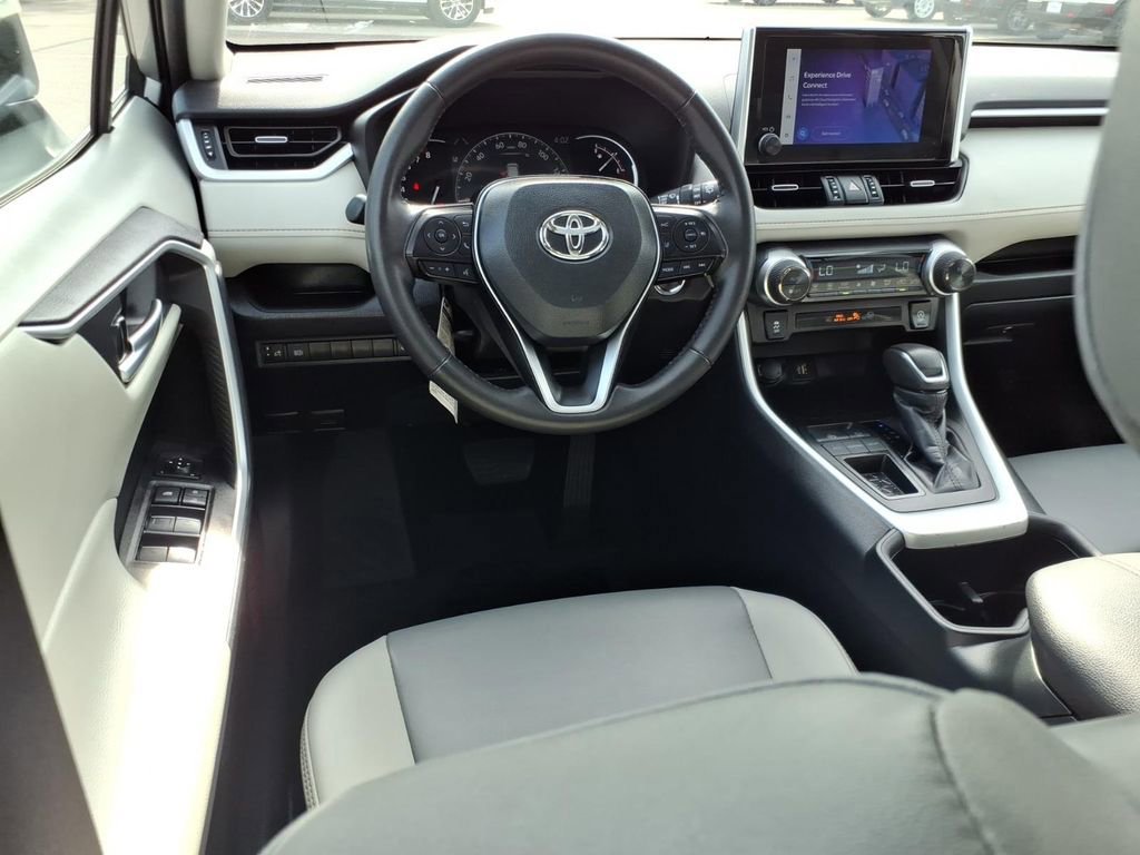 Used 2024 Toyota RAV4 XLE Premium FWD image 11
