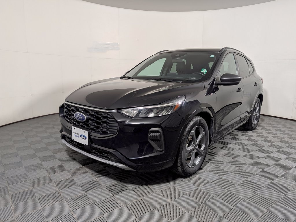 Certified 2023 Ford Escape ST-Line FWD image 4