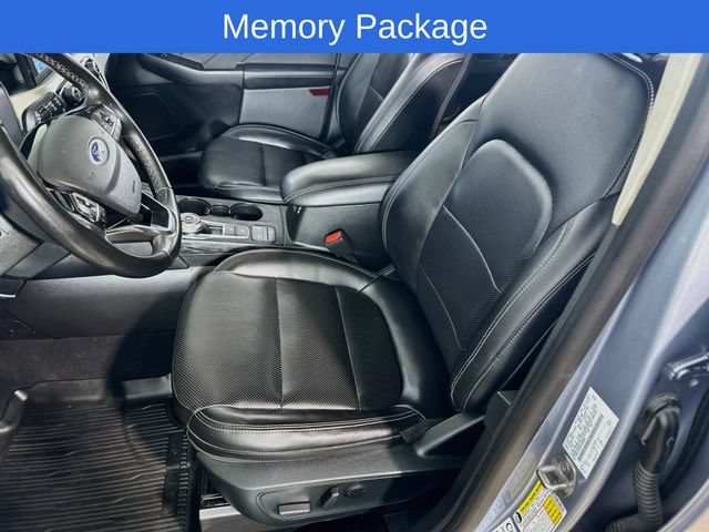 Certified 2022 Ford Escape SEL w/ Technology Package AWD/4WD image 19