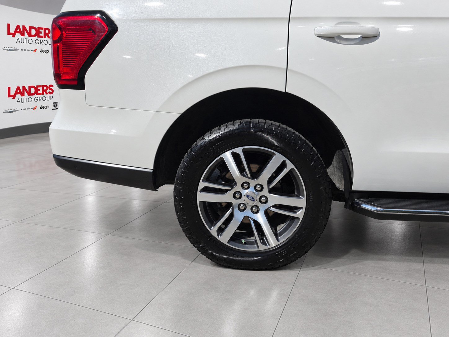 Certified 2022 Ford Expedition XLT RWD image 10