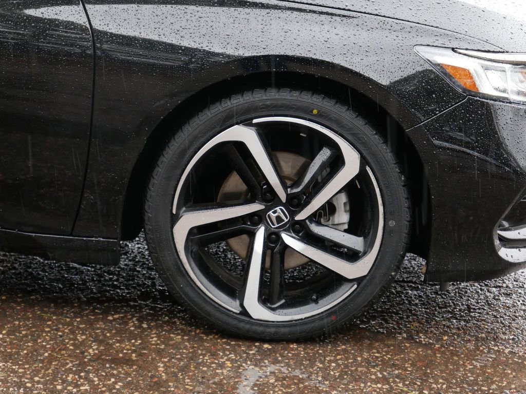 Used 2018 Honda Accord Sport image 7
