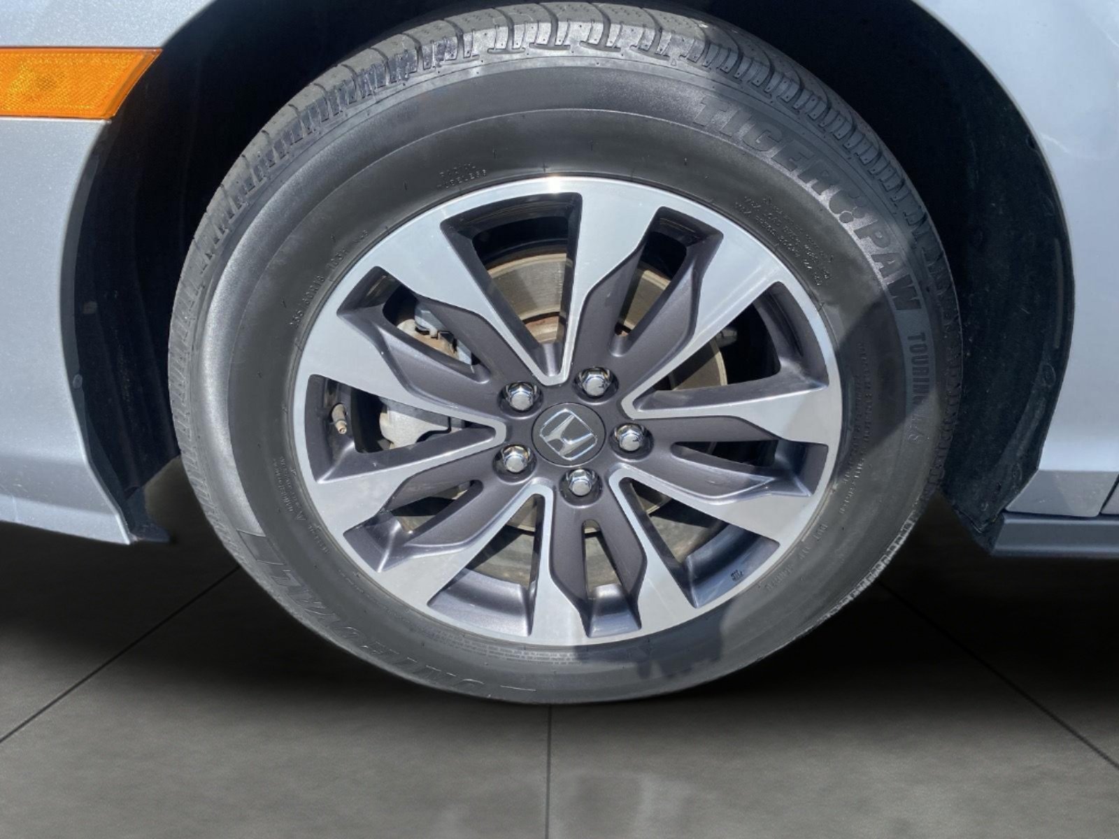 Used 2021 Honda Odyssey EX-L image 6