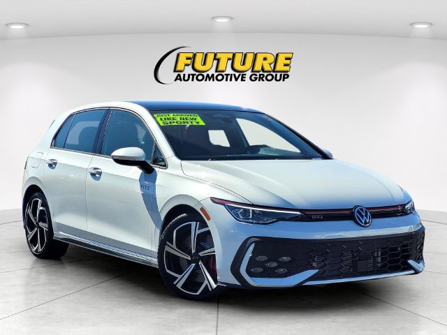 Used 2026 Volkswagen GTI SE FWD image 1