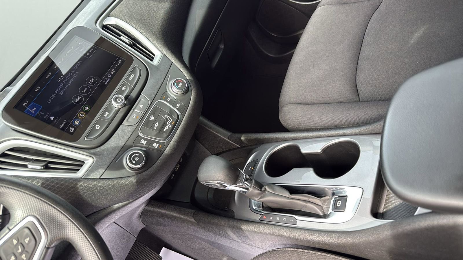 Used 2024 Chevrolet Malibu LS image 21