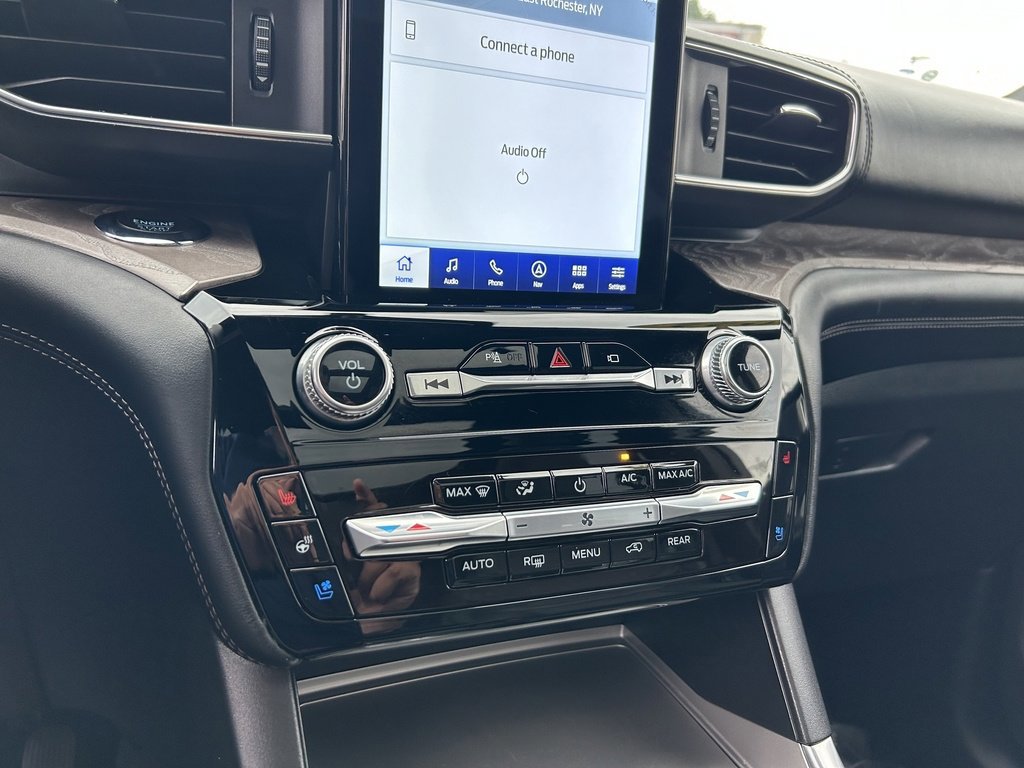 Certified 2022 Ford Explorer Platinum w/ Equipment Group 601A image 20