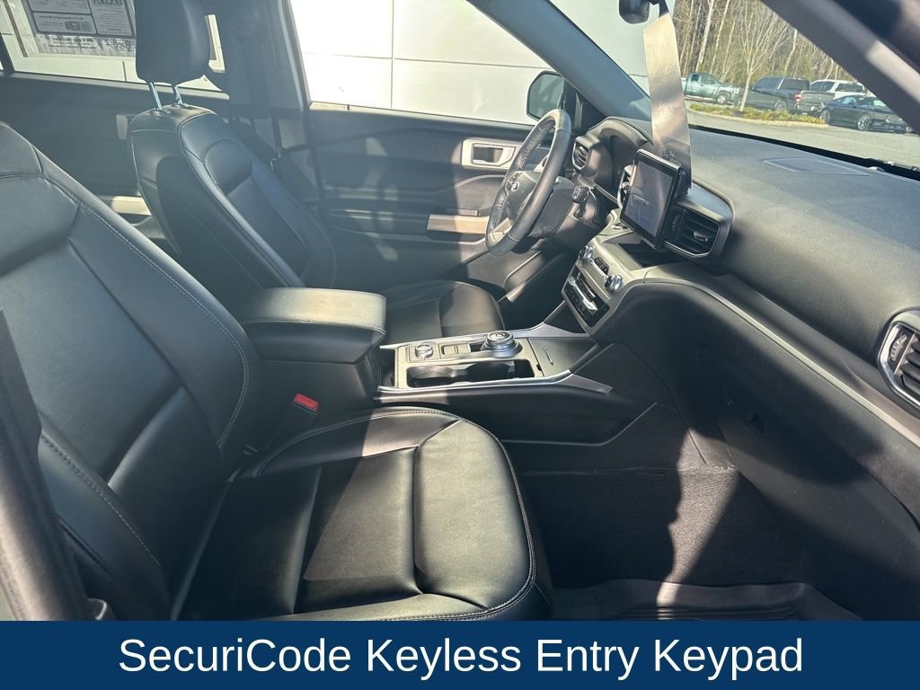 Certified 2023 Ford Explorer XLT w/ Equipment Group 202A image 28