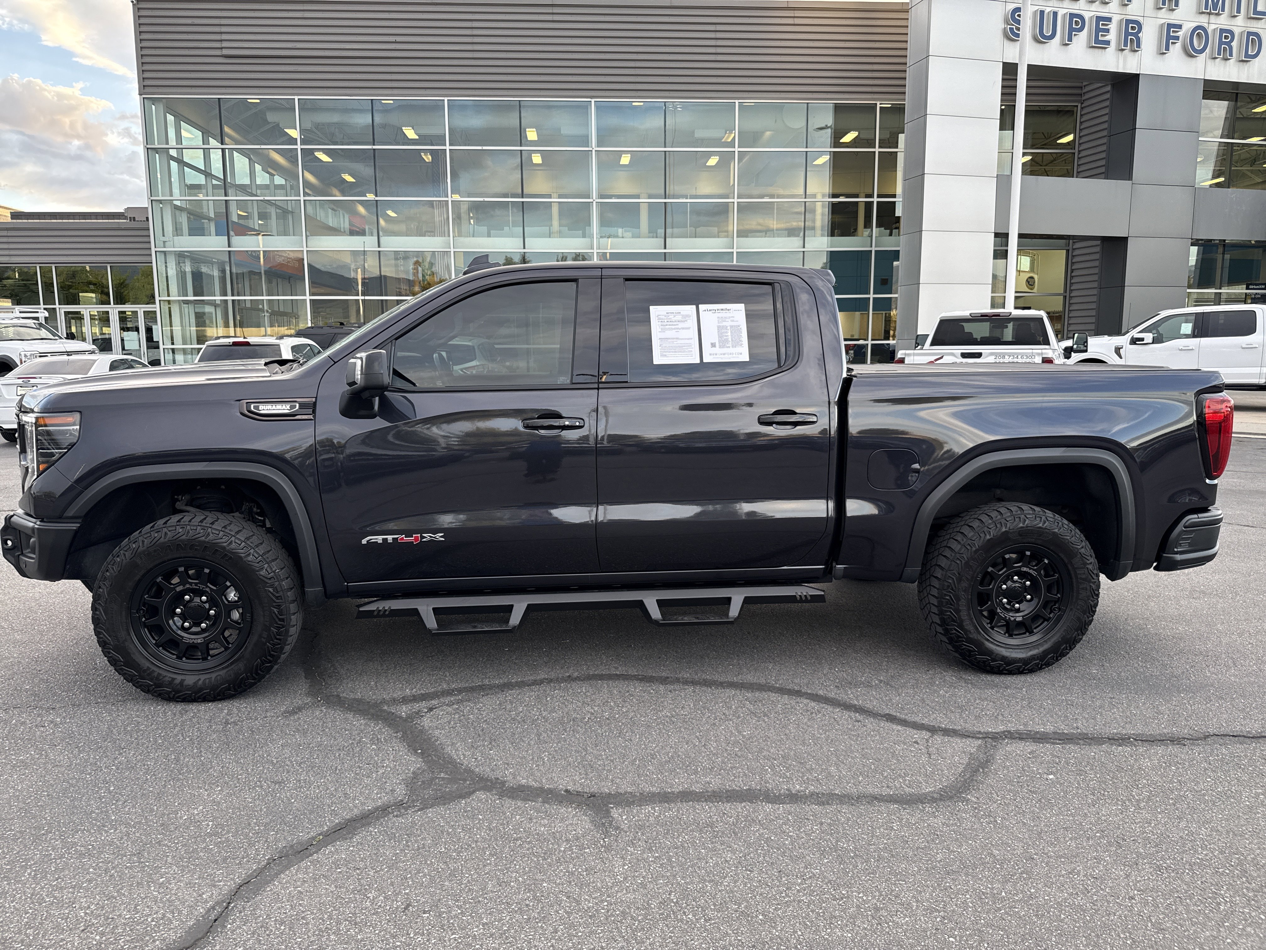 Used 2024 GMC Sierra 1500 AT4X w/ AT4X AEV Edition AWD/4WD image 2