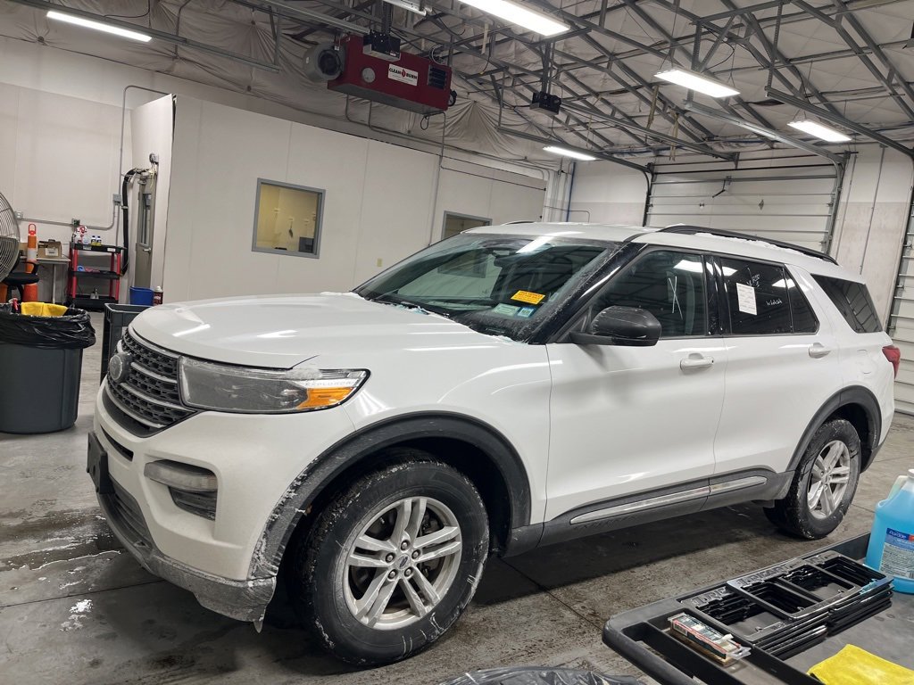 Certified 2024 Ford Explorer XLT w/ Equipment Group 202A image 2