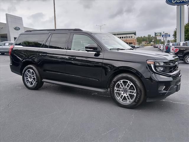 Certified 2025 Ford Expedition Max Active RWD image 2