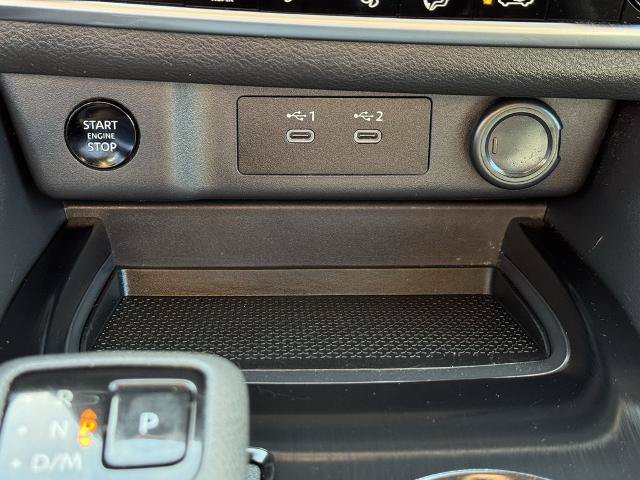 Used 2025 Nissan Rogue SV FWD image 26