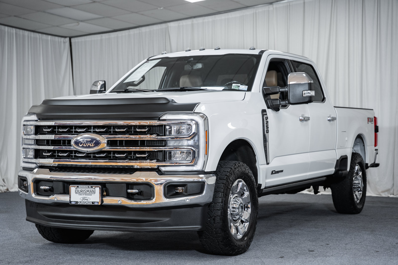 Certified 2024 Ford F250 Lariat w/ Lariat Ultimate Package AWD/4WD image 3