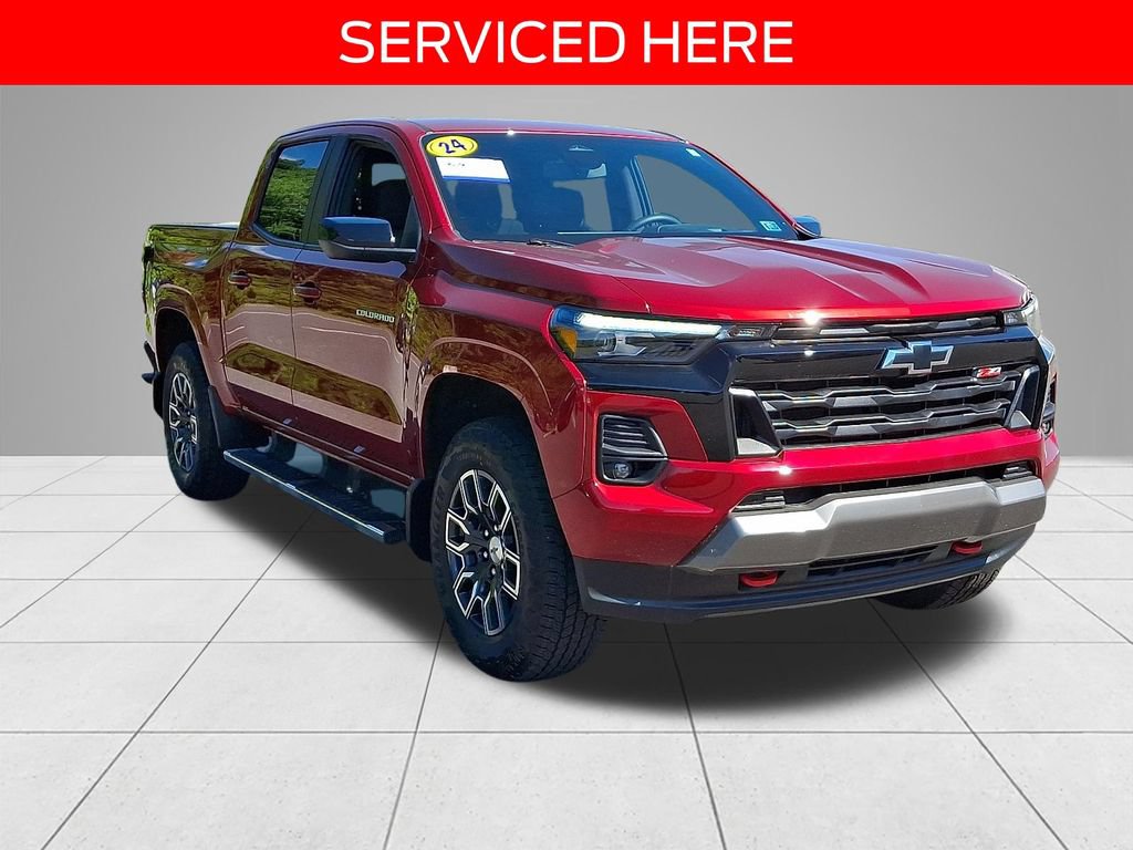 Used 2024 Chevrolet Colorado Z71 w/ Advanced Trailering Package AWD/4WD image 3