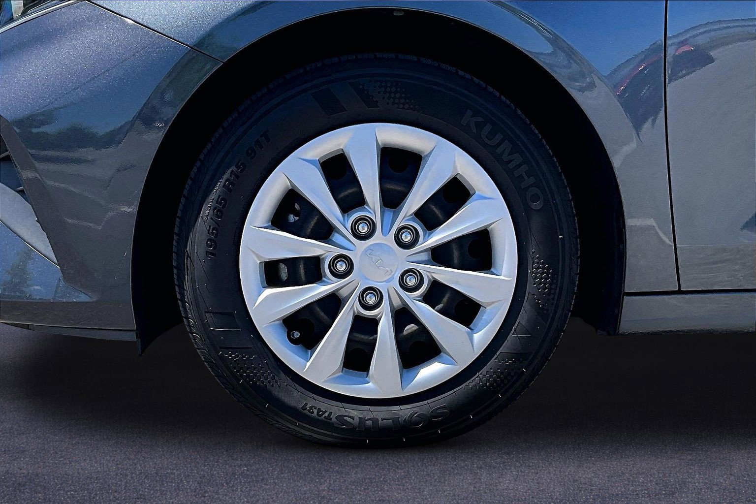 Used 2024 Kia Forte LX FWD image 34