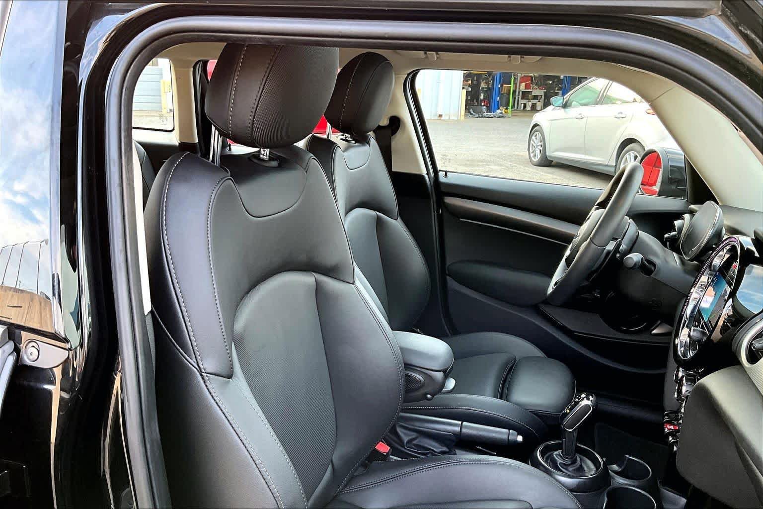 Used 2024 MINI Cooper S FWD image 11