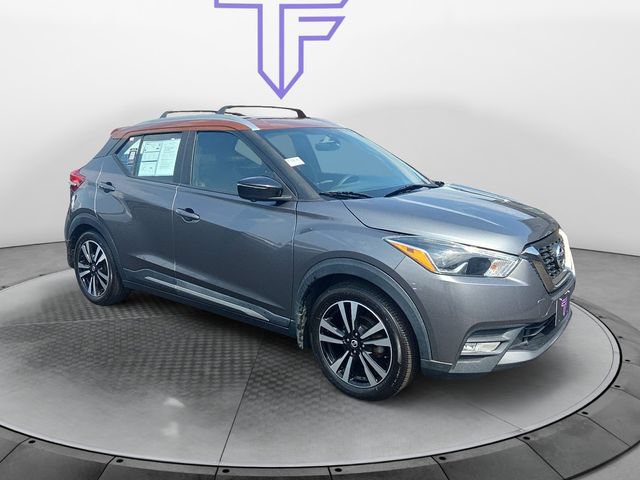 Used 2018 Nissan Kicks SR w/ Premium Package FWD image 9