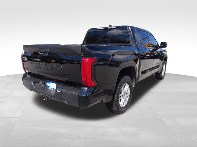 Used 2022 Toyota Tundra SR5 w/ SR5 Convenience Package AWD/4WD image 5