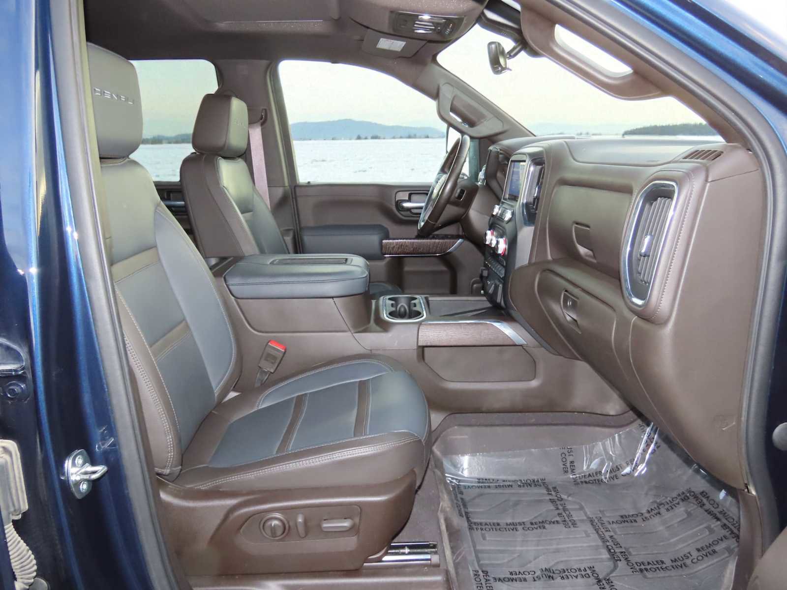 Used 2022 GMC Sierra 3500 Denali w/ Denali Ultimate Package image 23