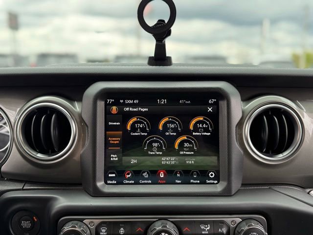 Used 2023 Jeep Wrangler Unlimited Sahara w/ Cold Weather Group AWD/4WD image 34