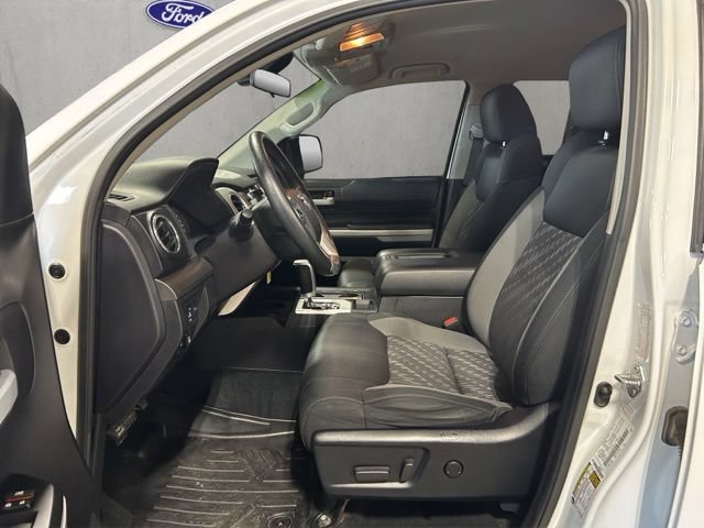 Used 2021 Toyota Tundra SR5 AWD/4WD image 4