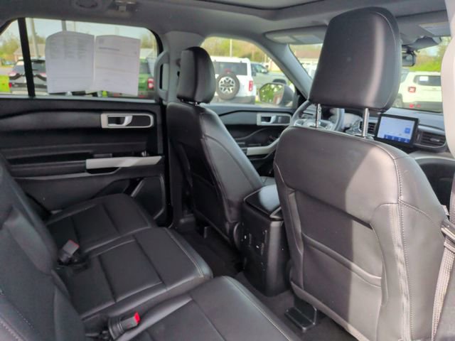 Certified 2023 Ford Explorer XLT w/ Equipment Group 202A AWD/4WD image 17