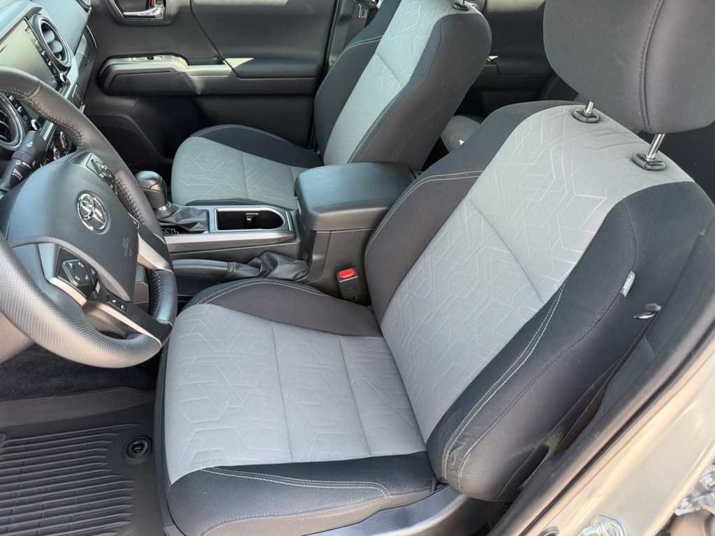 Used 2023 Toyota Tacoma TRD Sport AWD/4WD image 17