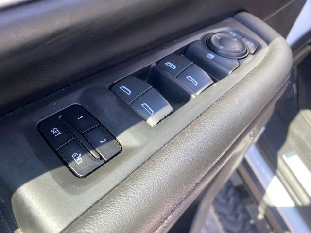 Used 2023 Chevrolet Tahoe Z71 AWD/4WD image 13